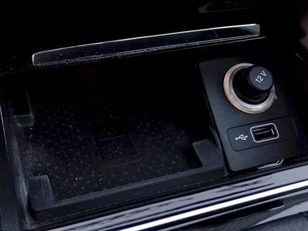 Škoda Superb Combi Style Plus 2,0 Tdi 110 - foto 26