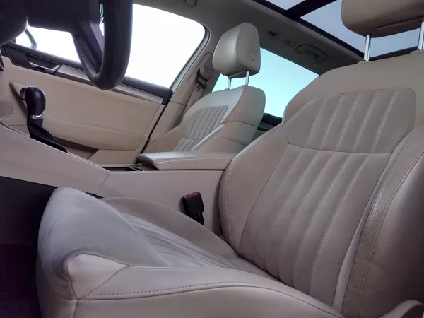 Škoda Superb Combi Style Plus 2,0 Tdi 110 - foto 28