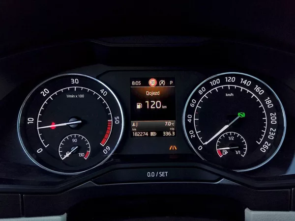 Škoda Superb Combi Style Plus 2,0 Tdi 110 - foto 7