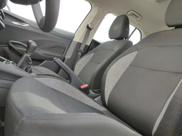 Škoda Fabia Active plus 1,0 Tsi 70Kw - foto 21