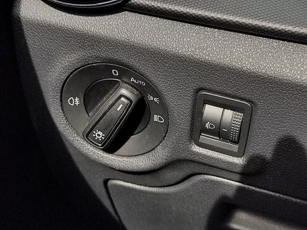 Škoda Fabia Active plus 1,0 Tsi 70Kw - foto 24