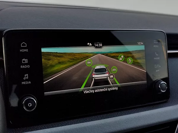 Škoda Kamiq Top Selection 1,5 Tsi + tažné - foto 13