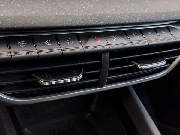 Škoda Octavia Combi Top Selection 1,5 Tsi 11 - foto 22
