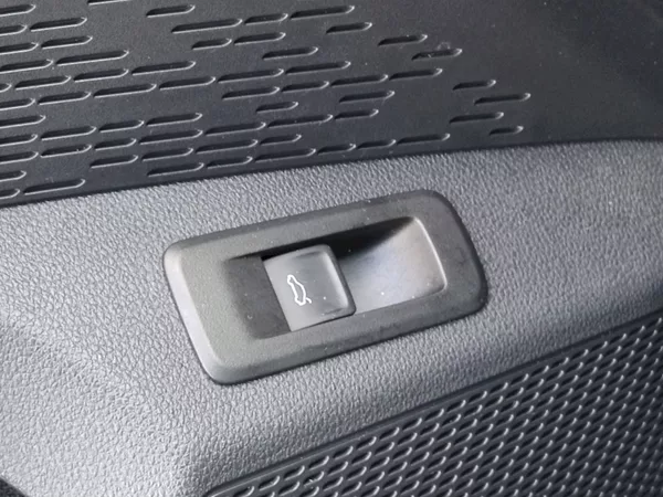Škoda Octavia Combi Top Selection 1,5 Tsi 11 - foto 27