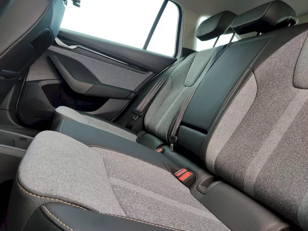 Škoda Octavia Combi Top Selection 1,5 Tsi 11 - foto 28