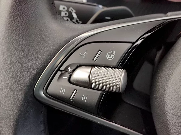 Škoda Octavia Combi Top Selection 1,5 Tsi 11 - foto 31