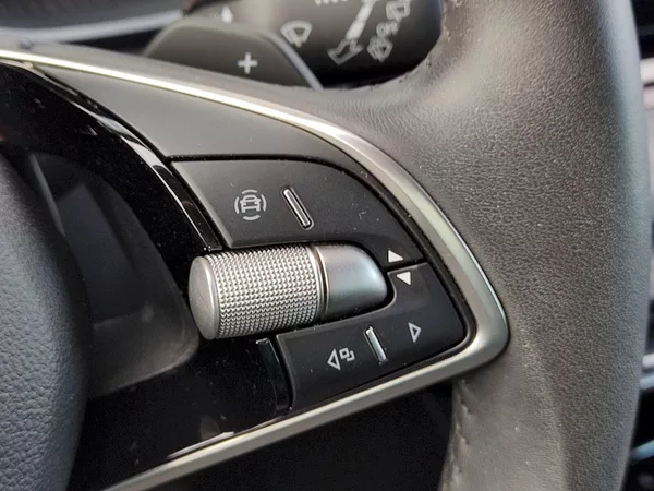Škoda Octavia Combi Top Selection 1,5 Tsi 11 - foto 32