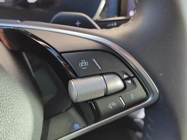 Škoda Octavia Combi Top Selection 1,5 Tsi 11 - foto 30