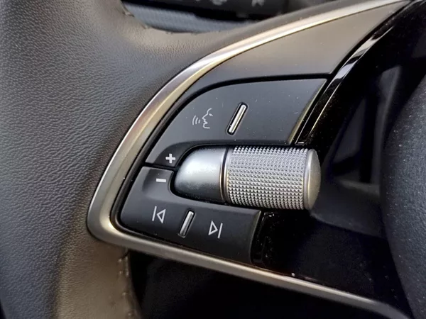 Škoda Fabia Selection 1,0 Tsi 70 kw - foto 28