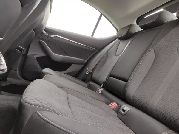 Škoda Octavia Style Plus 2,0 Tdi 110 Kw DSG - foto 28