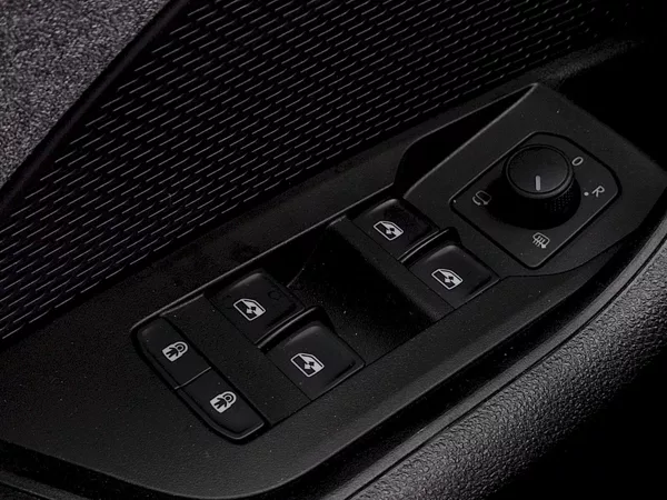 Škoda Octavia Combi Top Selection 1,5 Tsi 11 - foto 26