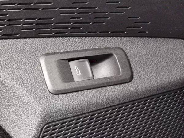 Škoda Octavia Combi Top Selection 1,5 Tsi 11 - foto 27