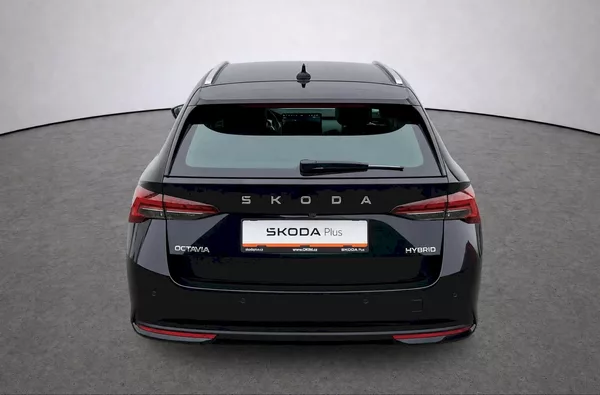 Škoda Octavia Combi Top Selection 1,5 Tsi 11 - foto 37