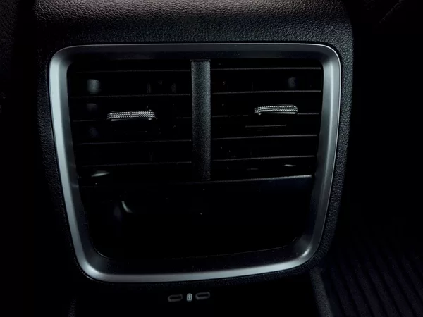Škoda Octavia Combi Top Selection 1,5 Tsi 11 - foto 30