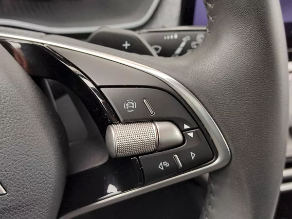 Škoda Octavia Combi Top Selection 1,5 Tsi 11 - foto 33