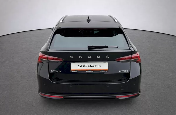 Škoda Octavia Combi Top Selection 1,5 Tsi 11 - foto 37