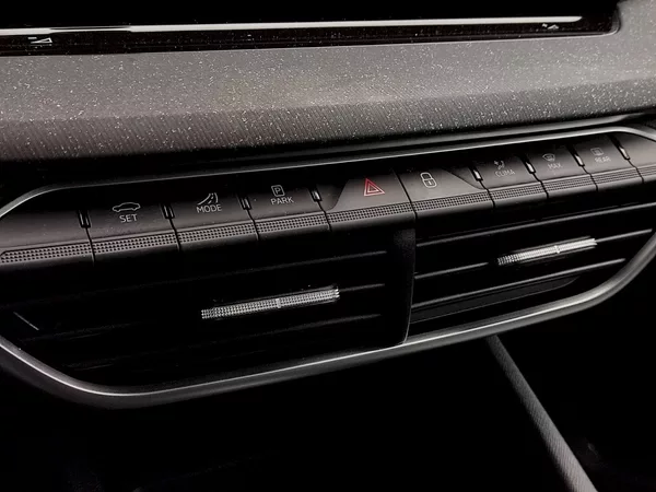 Škoda Octavia Combi Top Selection Business 1 - foto 22