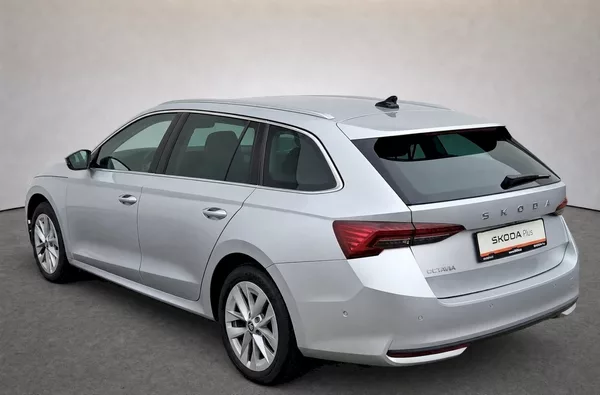Škoda Octavia Combi Top Selection Business 1 - foto 35