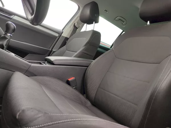 Škoda Superb Combi Ambition Business 2,0 T - foto 23