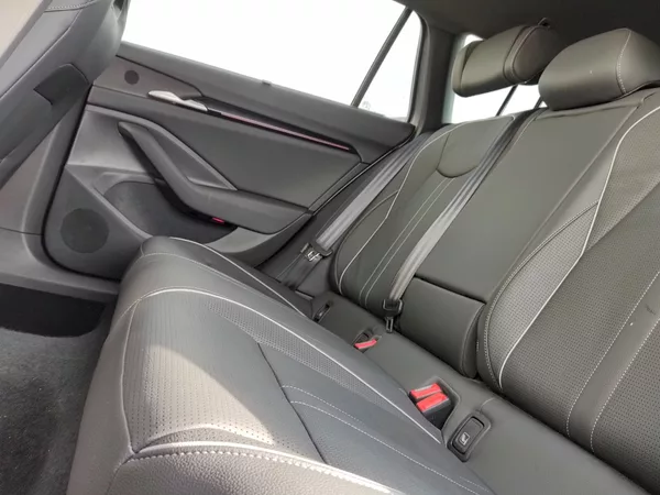 Škoda Superb combi SportLine iV 1,5 Tsi DSG - foto 35