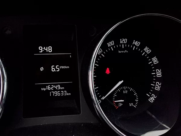 Škoda Yeti 2,0 Tdi 81 Kw - foto 9