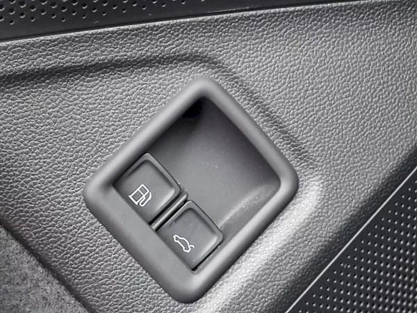 Škoda Superb Combi SportLine 1,5 Tsi iV DSG - foto 35