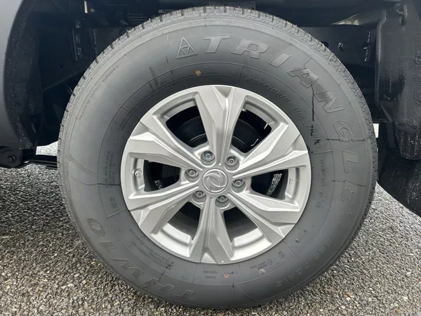 Dongfeng DF 6 DF6 4WD AT MID OFF-ROAD - foto 13