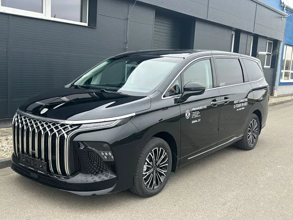Dongfeng U-Tour V9 HEV
