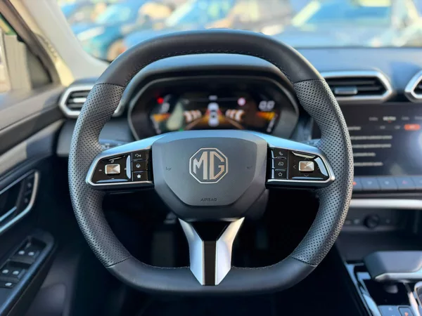 MG ZS HEV 1.5 EXCLUSIVE AT ZÁRUKA 7l - foto 2