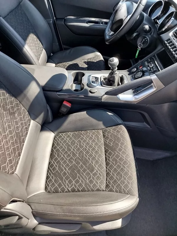 Peugeot 3008 ALLURE 2.0HDi 150 MAN6 - foto 12