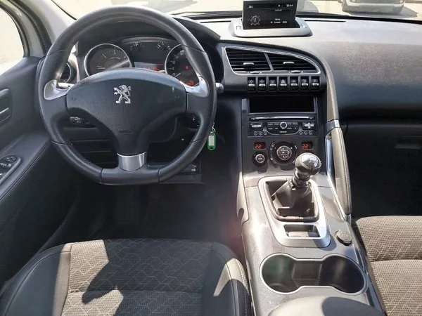 Peugeot 3008 ALLURE 2.0HDi 150 MAN6 - foto 2
