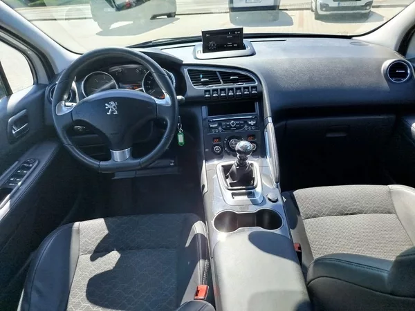 Peugeot 3008 ALLURE 2.0HDi 150 MAN6 - foto 8