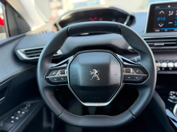 Peugeot 3008 ALLURE 1.5BHDi 130 MAN6 7.231k - foto 2