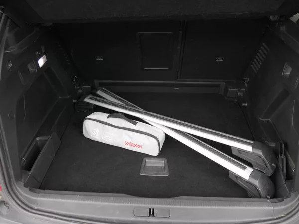 Peugeot 3008 GT 2.0BHDi 180 EAT6 DPH - foto 5