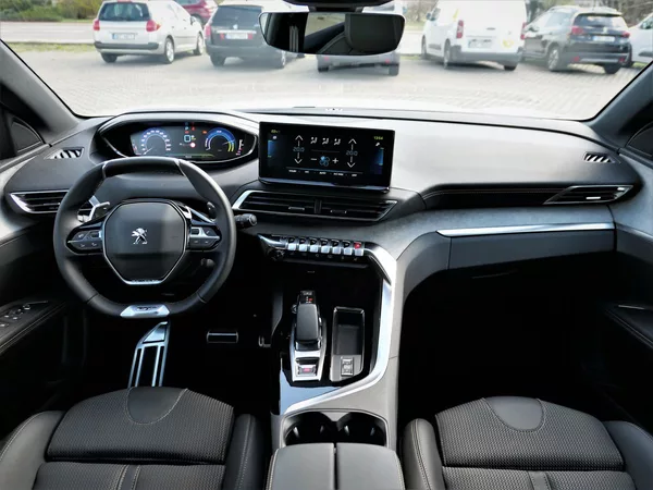 Peugeot 3008 GT Plug-in HYBRID 225 e-EAT8 - foto 2