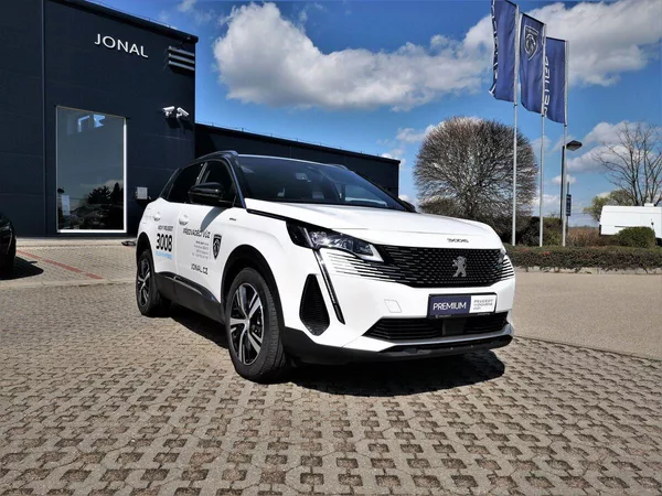Peugeot 3008 GT Plug-in HYBRID 225 e-EAT8 - foto 7