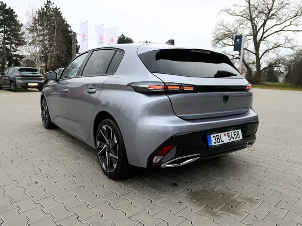 Peugeot 308 ALLURE PACK 1.5 BHDi 130 EAT8 - foto 8