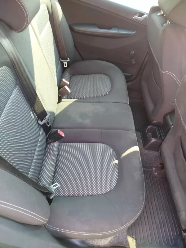 Škoda Fabia Combi 1.9TDi 74kW MAN5 - foto 11