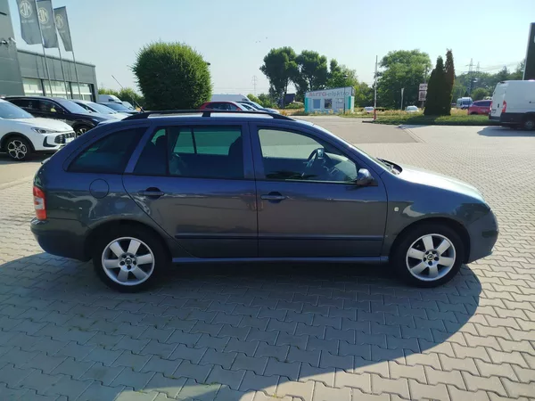 Škoda Fabia Combi 1.9TDi 74kW MAN5 - foto 17