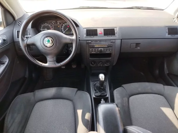 Škoda Fabia Combi 1.9TDi 74kW MAN5 - foto 2