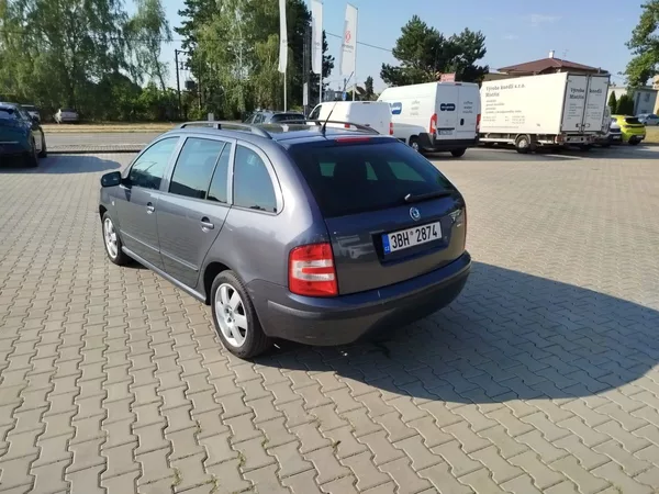 Škoda Fabia Combi 1.9TDi 74kW MAN5 - foto 20