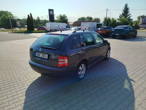 Škoda Fabia Combi 1.9TDi 74kW MAN5 - foto 4