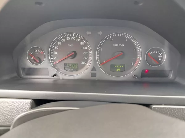 Volvo XC90 - foto 24