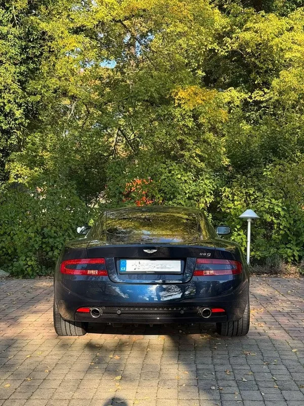 Aston Martin DB9 6,0i top stav - foto 13