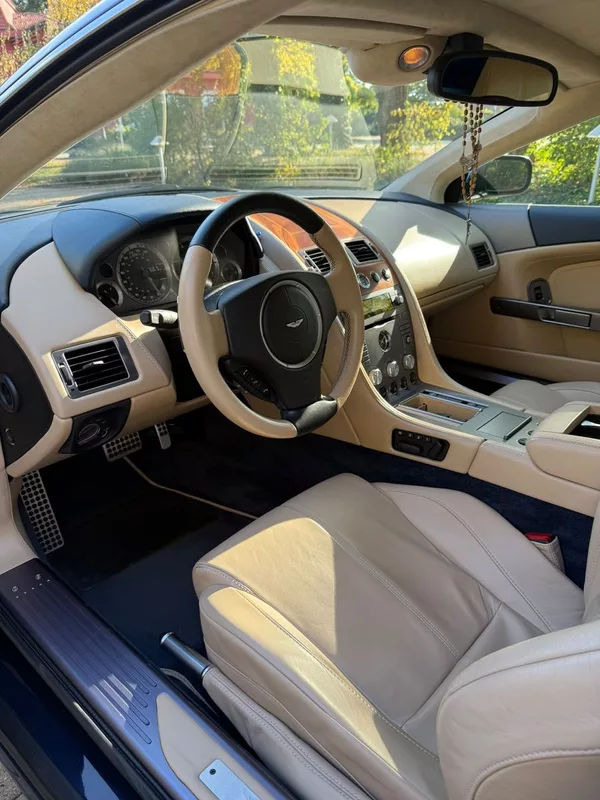 Aston Martin DB9 6,0i top stav - foto 2
