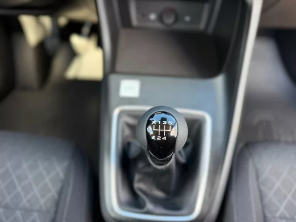 MG ZS 1.5 ESSENTIAL MAN5/odpočet DPH - foto 25