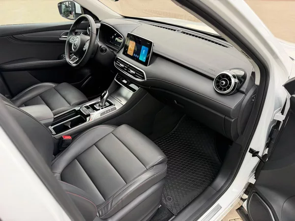 MG HS 1.5TGI 7DCT EXCITE - foto 17