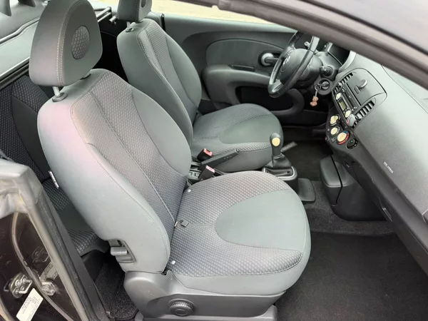 Nissan Micra Cabrio HardTop 1.4 90 - foto 10
