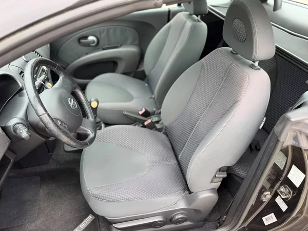 Nissan Micra Cabrio HardTop 1.4 90 - foto 9