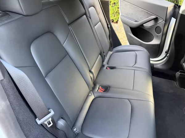 Tesla Model Y DUAL MOTOR-LONG RANGE-TAŽNÉ - foto 12